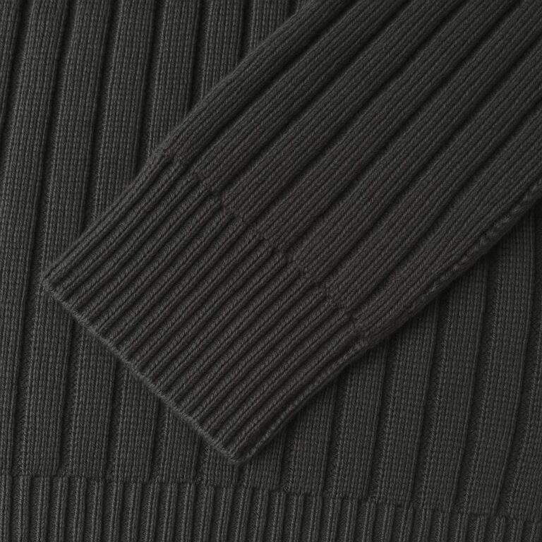 Heavy Knit Unisex Jumper-Black - Image 4