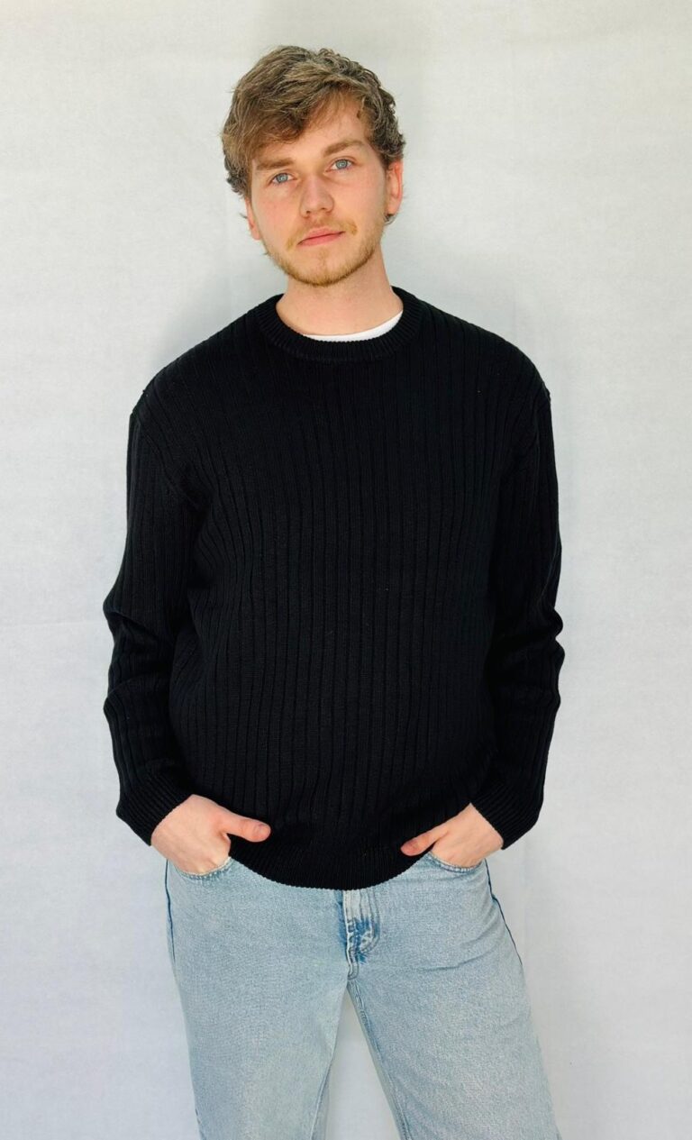 Heavy Knit Unisex Jumper-Black - Image 6