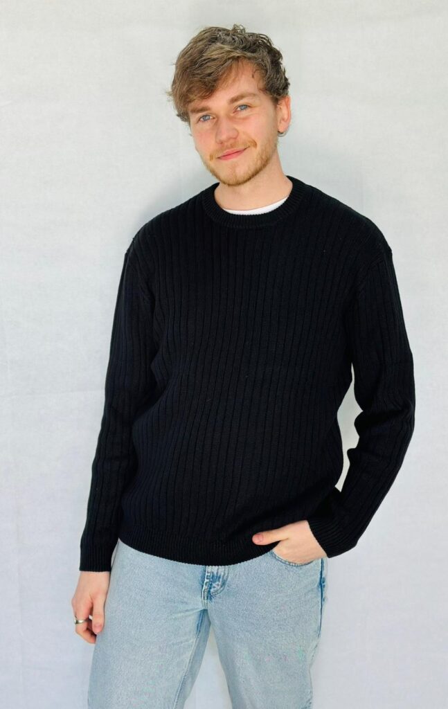 Heavy Knit Unisex Jumper-Black